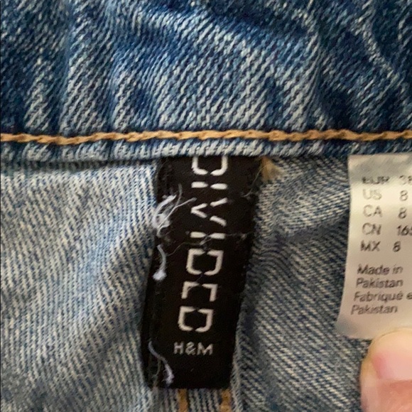 H&M Size 8 Jean Shorts with Embroidered Tiger - Picture 7 of 10